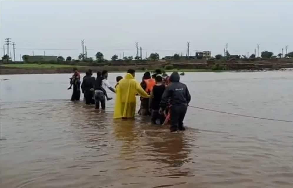 कोटा में मॉनसून का तांडव: चंबल के उफान में बहे 6 लोग, छात्रा की स्कूटी सहित दर्दनाक मौत