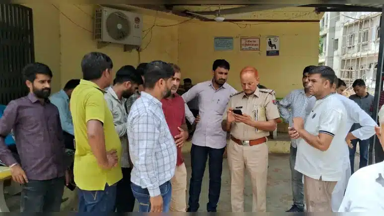 सीकर में NEET स्टूडेंट का सुसाइड: एडमिशन के 3 दिन बाद हॉस्टल में बेडशीट से फंदा बनाकर पंखे से लटका, एक ही दिन कोचिंग गया था