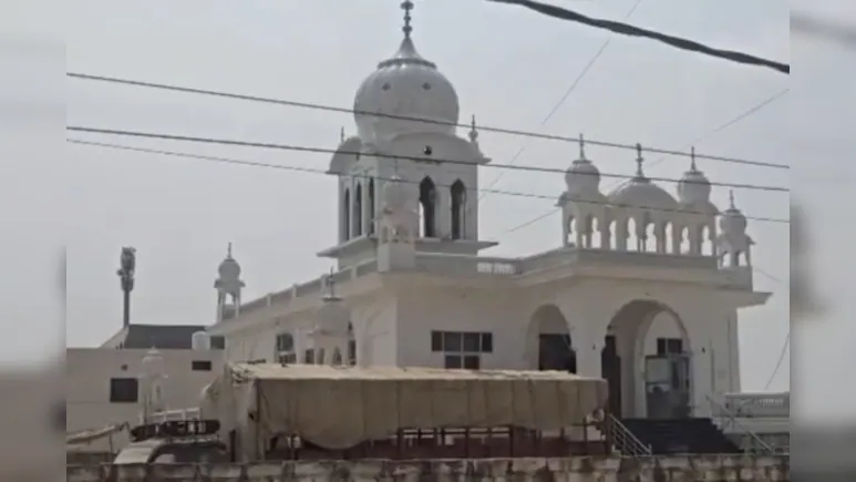 हनुमानगढ़: गुरुद्वारा मेहताबगढ़ में हिंसक झड़प, 8 घायल, इंटरनेट बंद, पुलिस ने संभाला मोर्चा