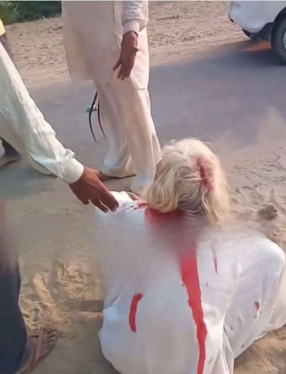 महाजन में मंदिर पुजारी पर जानलेवा हमला, वृद्ध पुजारी की हालत गंभीर